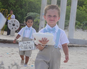 Ring bearer outfit: natural linen shirt,shorts,suspender and bow brooch