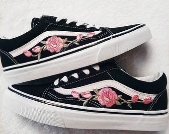 vans con rosa rossa