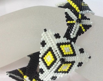 Black, White and One Geometric Bangle Bracelet ... EBW Team