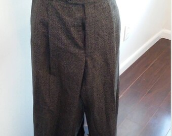 On Sale Now High waisted pleated trousers