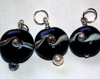 Lampwork pendant - One - Black with silvered ivory swirl - SRA