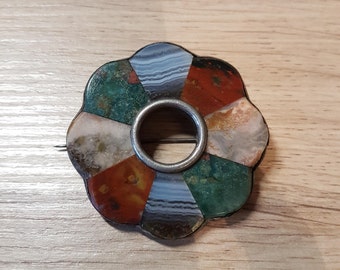 A Silver Scottish Agate Brooch