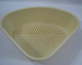 Vintage LustroWare Corner Sink Strainer Drainer Harvest Gold Plastic 70s