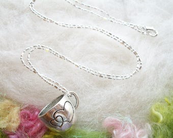 Tea Cup Necklace Silver Cup Necklace Pendant Detailed Heart Mug Loving Cup Fairy Tea Cup Silver Chain Whimsical Jewelry Retro Necklace