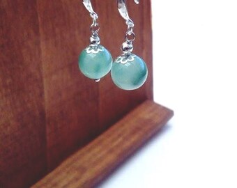 Green Earrings / Sterling Silver Earrings / Green Jade Earrings / Gemstone Earrings / Natural Stone Earrings / Green round drop earrings
