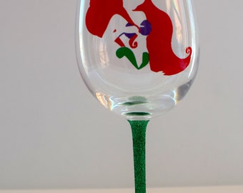 Disney Wine Glass, Ariel Wine glass, glitter wine glass, disney princess wine glass, disney gift, the little mermaid