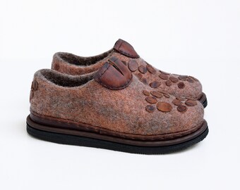 Outdoor women loafers-handmade felted shoes-warm eco women shoes-boiled wool shoes,women wool shoes with rubber sole,felted clogs,wool mules