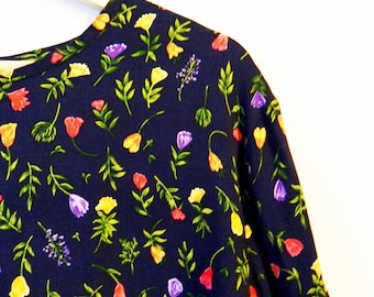 Navy Floral Vintage Oversized Blouse / Wildflower Bouquet Blouse / Bohemian Floral Slouchy Top