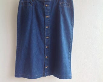 White Stag denim jeans skirt. A-line. Button front. 14