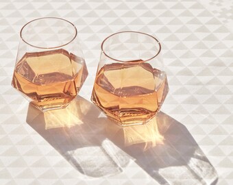 RADIANT - Puik - Design - Amsterdam - Glass - Drinks - Wine - Water - Whiskey - Geometric - Handmade - Bar - Restaurant - Diamond