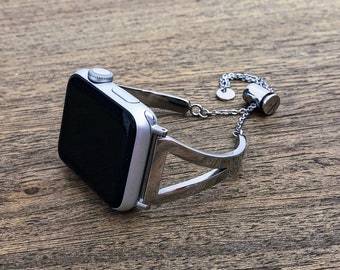 The Cheri Chic Metal Apple Watch Band 38mm or 42mm | Silver Stainless Steel | Series 1, 2, 3 | Adjustable Strap