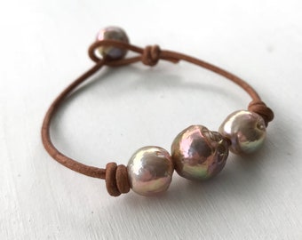Pearl leather bracelet, freshwater pearl bracelet, natural jewelry, leather pearl bracelet, gift women, leather bracelet, gift for mom