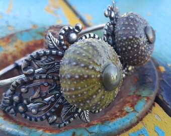 UNIQUE Real Green Sea URCHIN adjustable bracelet