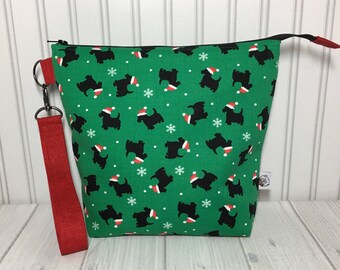 Medium Zipper Top with Handle Knitting Crochet Project Bag - Christmas Doggies