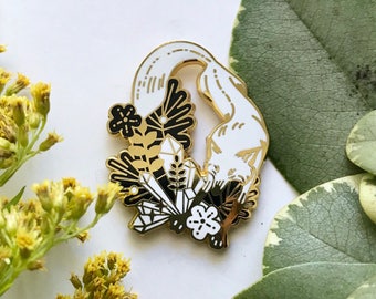 Black Fox Wonderland Enamel Pin / Hat Pin / Lapel Pin