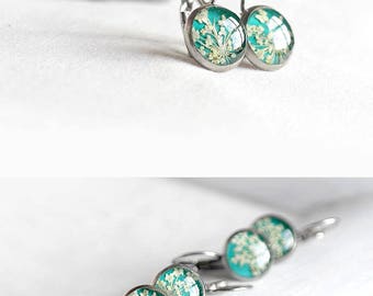 Miniature green earrings Mint earrings Emerald earrings Bridesmaids earrings Bridal earrings Drop earrings Romantic jewelry gift sister
