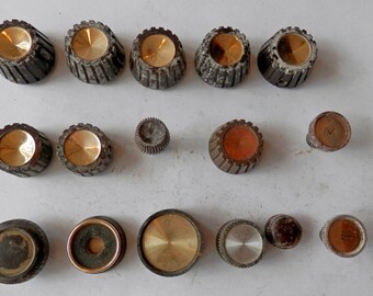 16 vintage radio knobs look to be off the same or similar radios steam punk projects