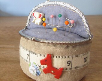 Travel Pincushion PDF Sewing Pattern - Purse Clasp Pincushion