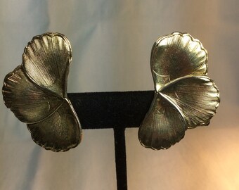 Vintage Gold Ginko Leaf Earrings