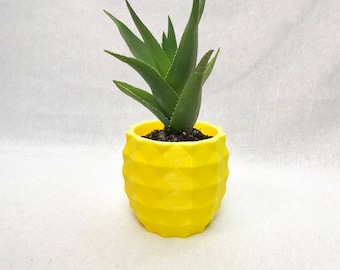 Pineapple planter/geometric planter/pineapple decor/succulent/mothers day gift/gift for her/modern planter/air plant/indoor planter