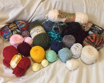 Yarn destash lot of 25 balls/skeins