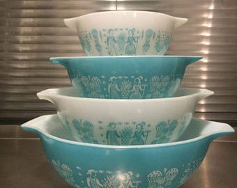 Amish Butterprint Cinderella Nesting Bowls-Pyrex