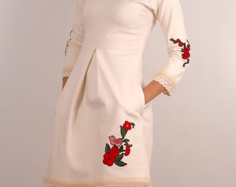Vanilla white dress with embroidery
