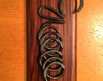Twister - Single Coat Hook