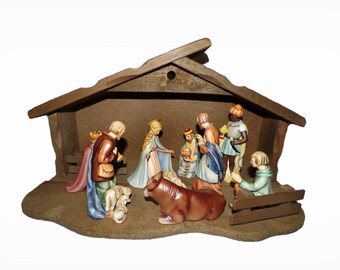 Vintage Hummel Goebel Nativity Set TMK 4 1951 9 Pieces + 2 pieces Stable
