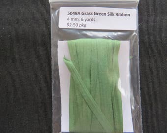 5049A Grass Green Silk Ribbon 4mm