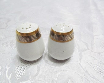 Rosenthal Germany Salt and Pepper Shakers, Desiree Pattern, Gold Trim
