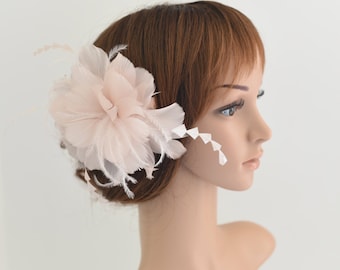 Wedding Fascinator, Bridal Hair Comb,Wedding Hair Comb,Feather Flower Comb Fascinator 30A (Light Pink)