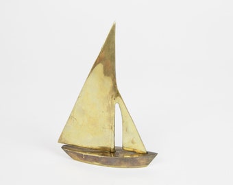 Vintage Brass Sailboat . 5" Tall . Miniature Brass Sailboat . Mini Brass Sailboat . Sailboat Paperweight . Nautical Home Decor