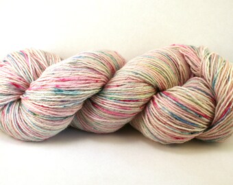 subtle stripes sockyarn silver stelina handdyed