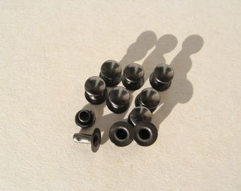 10 black steel tubular rivets of 7 mm diameter