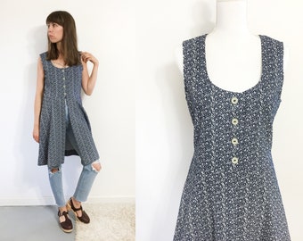 Stretch Fit & Flare Dress w/ Open Skirt / Sleeveless