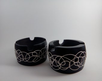 Set of two bamboo ashtrays (made in Spain)
