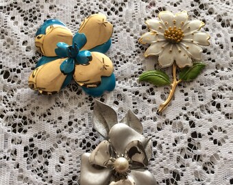 3 Vintage Leaf Flower Brooches