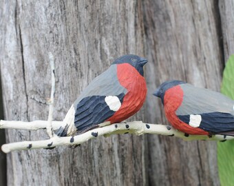 Hand carved Christmas birds on a branch - Swedish Folk art. Antique. Bullfinch. Traditional Christmas decor