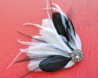 LINNY Black and White Feather Hair Clip, Feather Fascinator