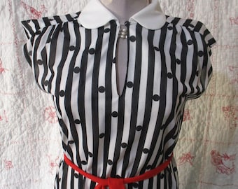 Black & White Striped Shear Peter Pan Collar Shift dress by Lady Page Susan Page 1970's Vintage Size 10 keyhole