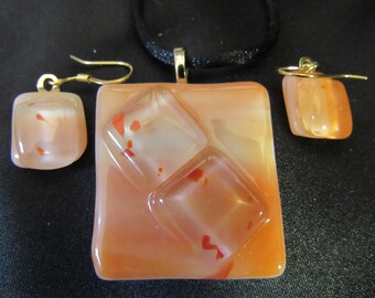 Tangerine dreams - fused glass pendant and earrings. Item Y6