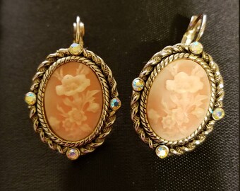 Cameo , vintage earrings