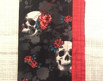 Skulls and roses, ruby