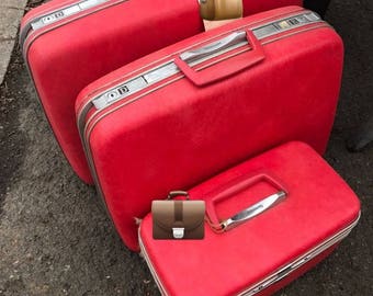 Samsonite 3 Pc. Suitcase and Train Case Set Vintage