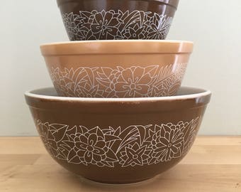 Vintage Pyrex - Woodland Nesting Bowls - 401-402-403