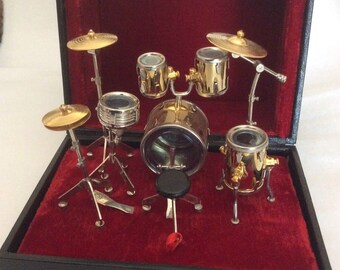 dollhouse drum set