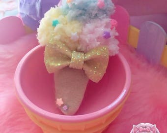 Soda Pop ice cream brooch