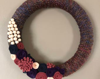 Fall colors yarn wreath with felt flowers