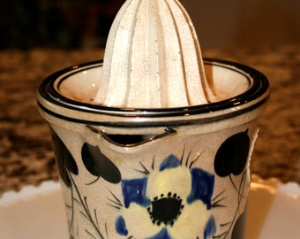 Japanese Two Piece Ceramic Juicer//Ceramic Reamer//Nice Size Juicer//Vintage Juicer